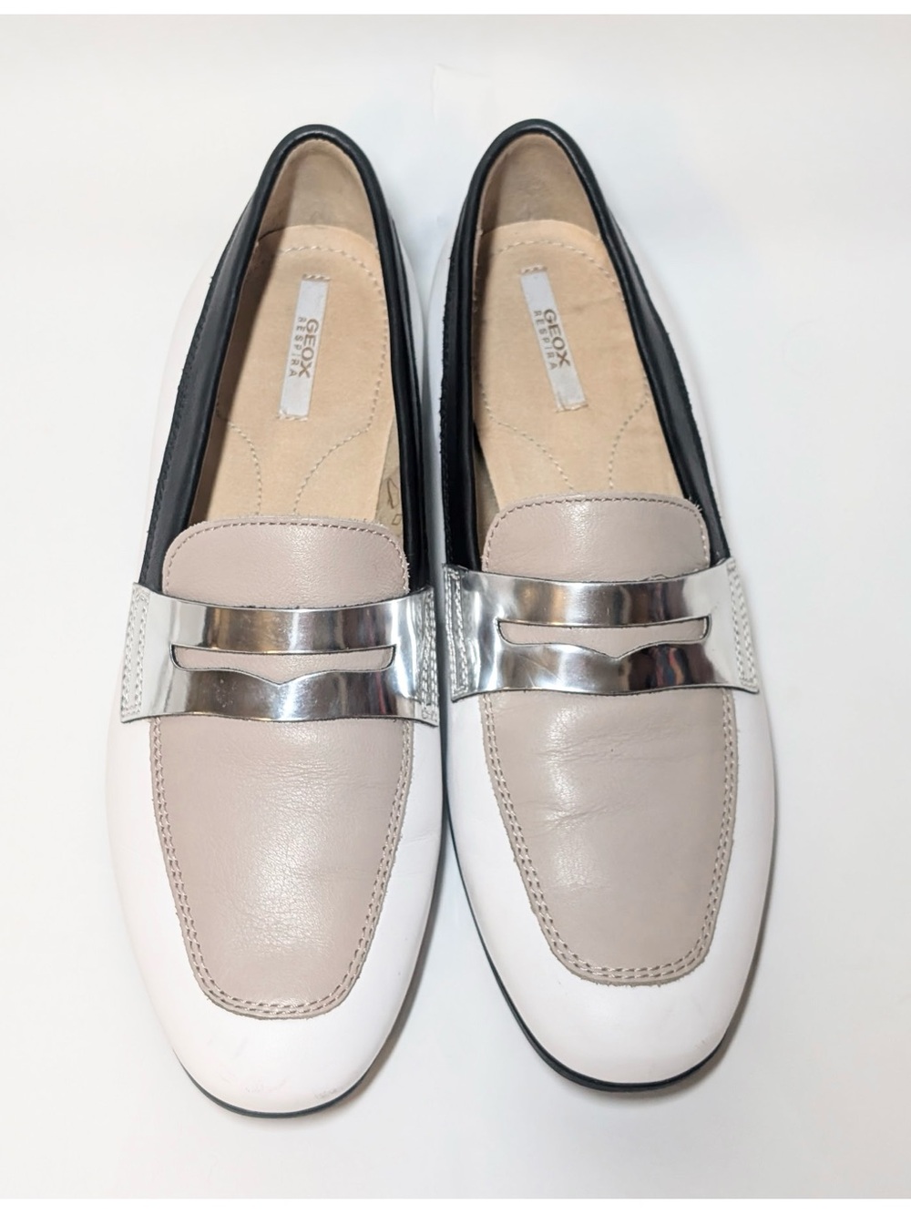 Geox Marlyna White Tan Black Silver Leather Moccasin Penny Loafer EU 7.5